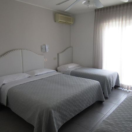 Hotel Atene Lido di Jesolo Esterno foto