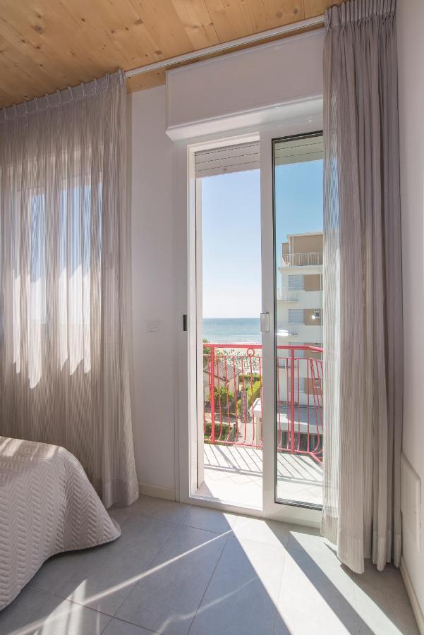 Hotel Atene Lido di Jesolo Esterno foto