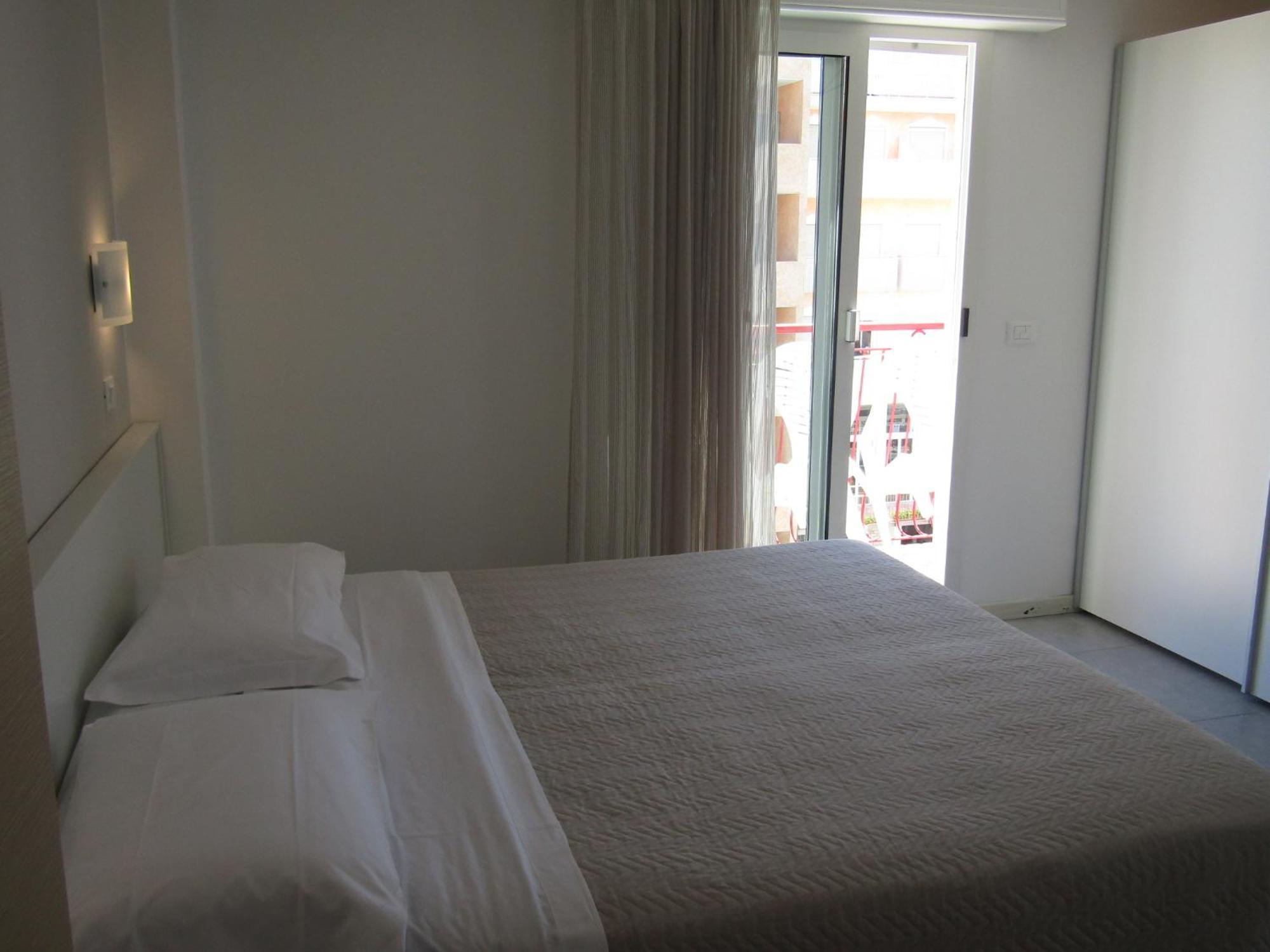 Hotel Atene Lido di Jesolo Esterno foto