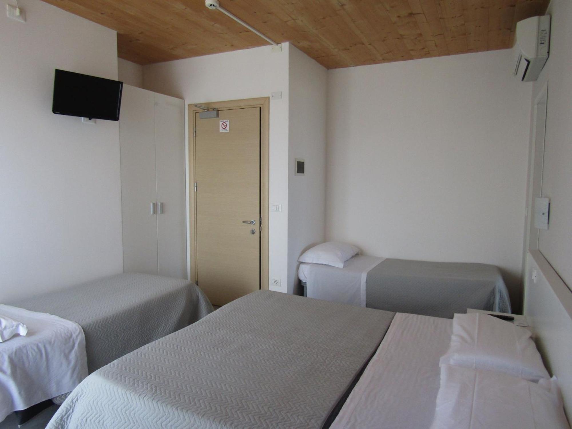 Hotel Atene Lido di Jesolo Esterno foto